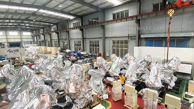 前迅機(jī)電工廠車間