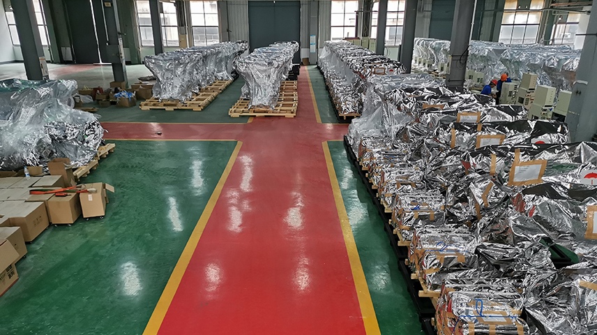 來自日本不二越的工業(yè)機器人抵達前迅車間