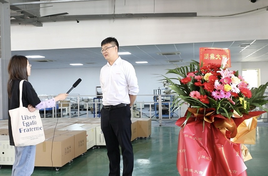 前迅總經(jīng)理 李風(fēng)雪 介紹郭超凡的學(xué)習(xí)和工作情況