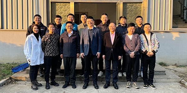 “紙上得來終覺淺，絕知此事要躬行。”，蘇州前迅牽手躬行，與愛同行！