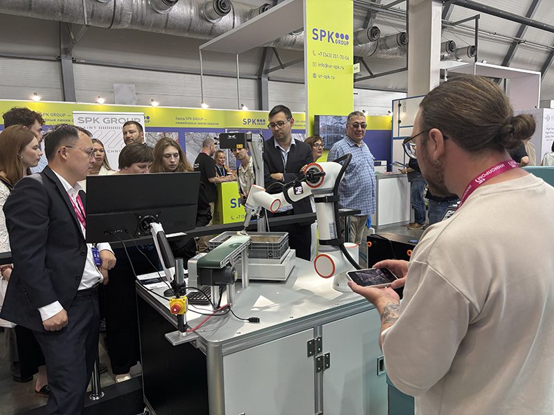 前迅公司參加俄羅斯國際創(chuàng)新工業(yè)展 圖5