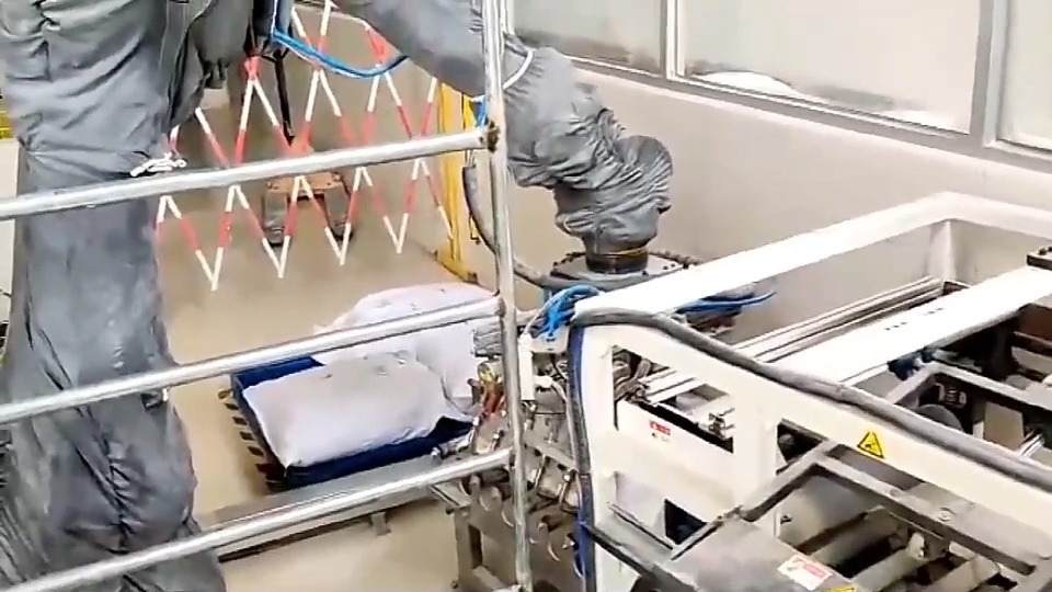 稀土包裝車間自動(dòng)化搬運(yùn)碼垛