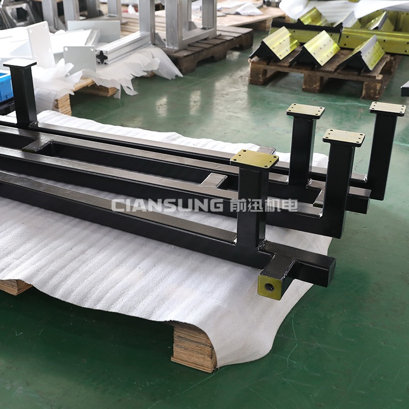 焊接、機加工件