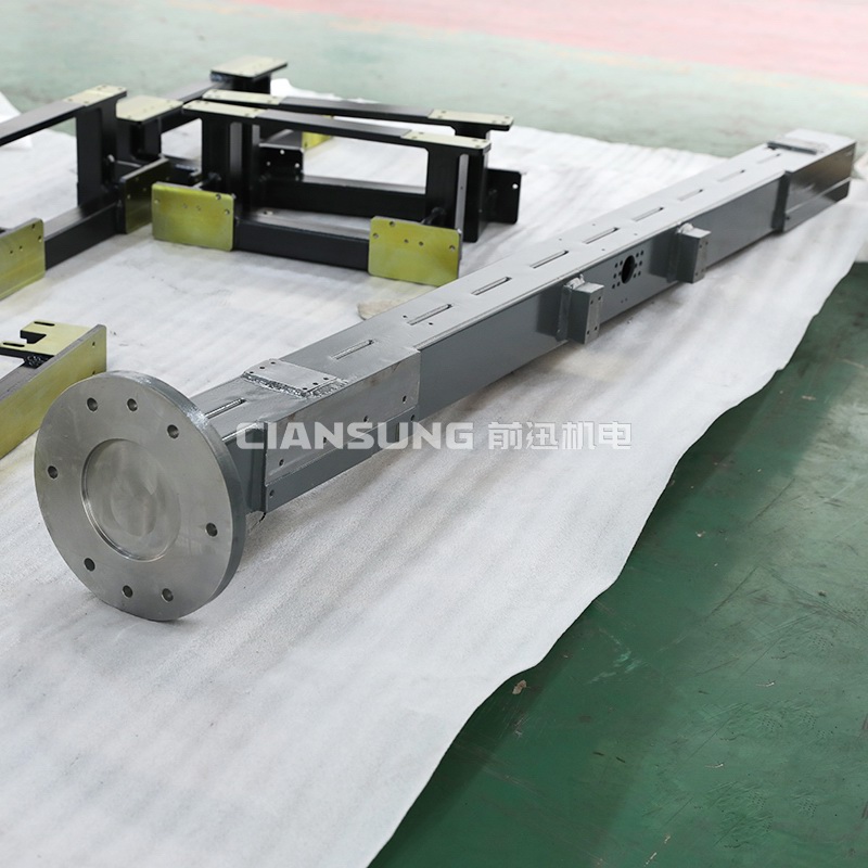 焊接、機加工件